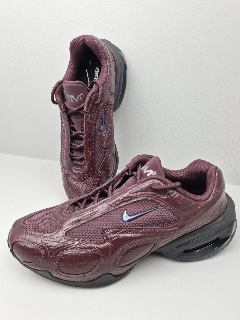Nike Men’s Athletic Sneakers in Burgundy